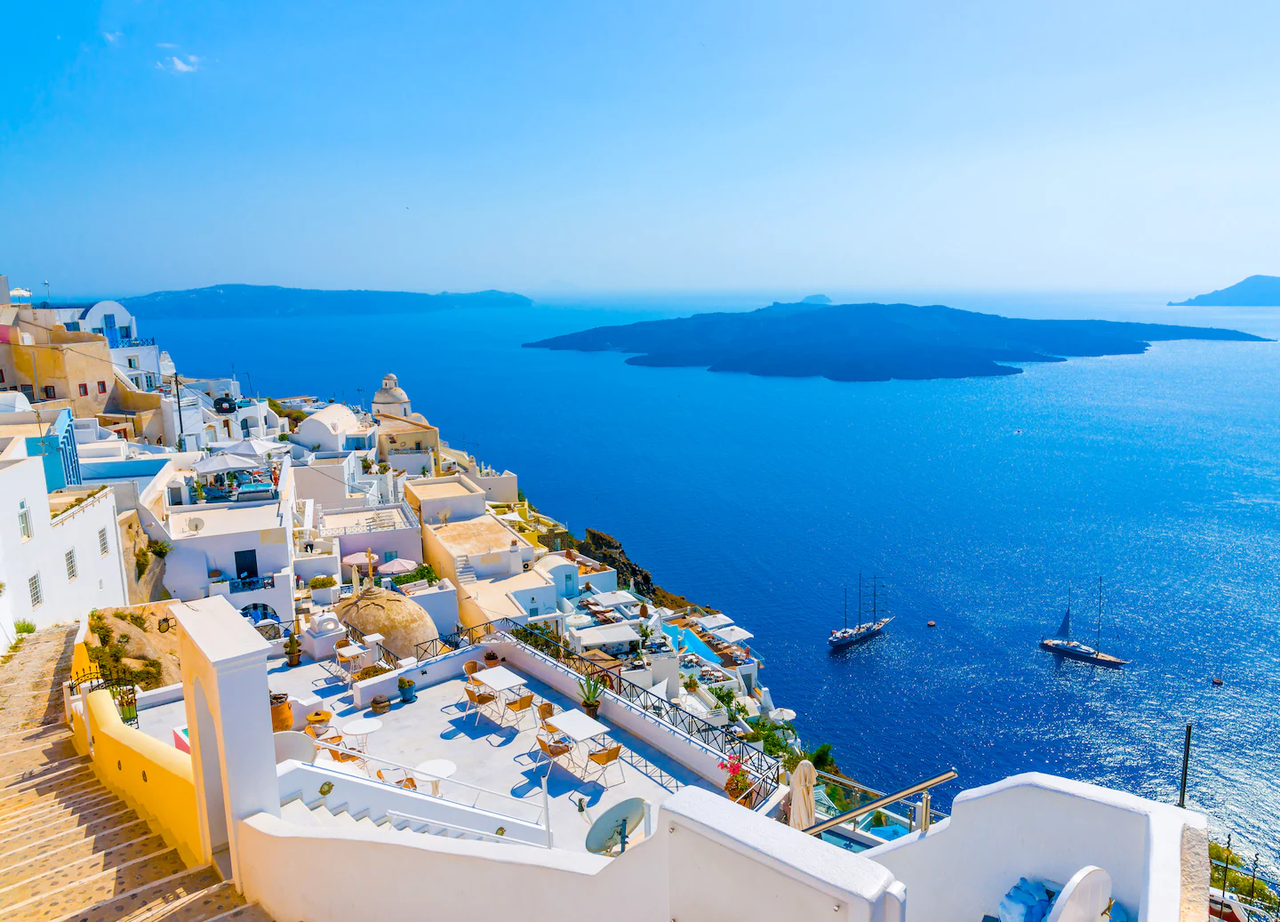 Oia Cliff Terrace